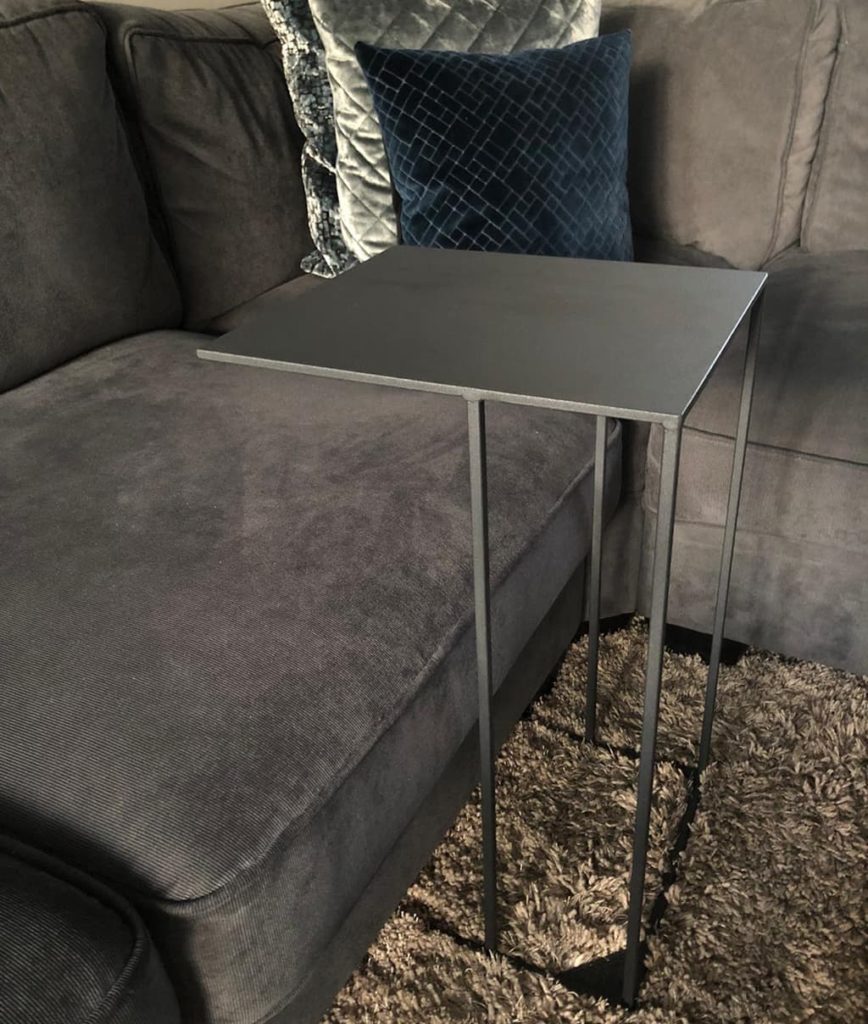 Belma-Dijk-Stainiq-bijzettafel