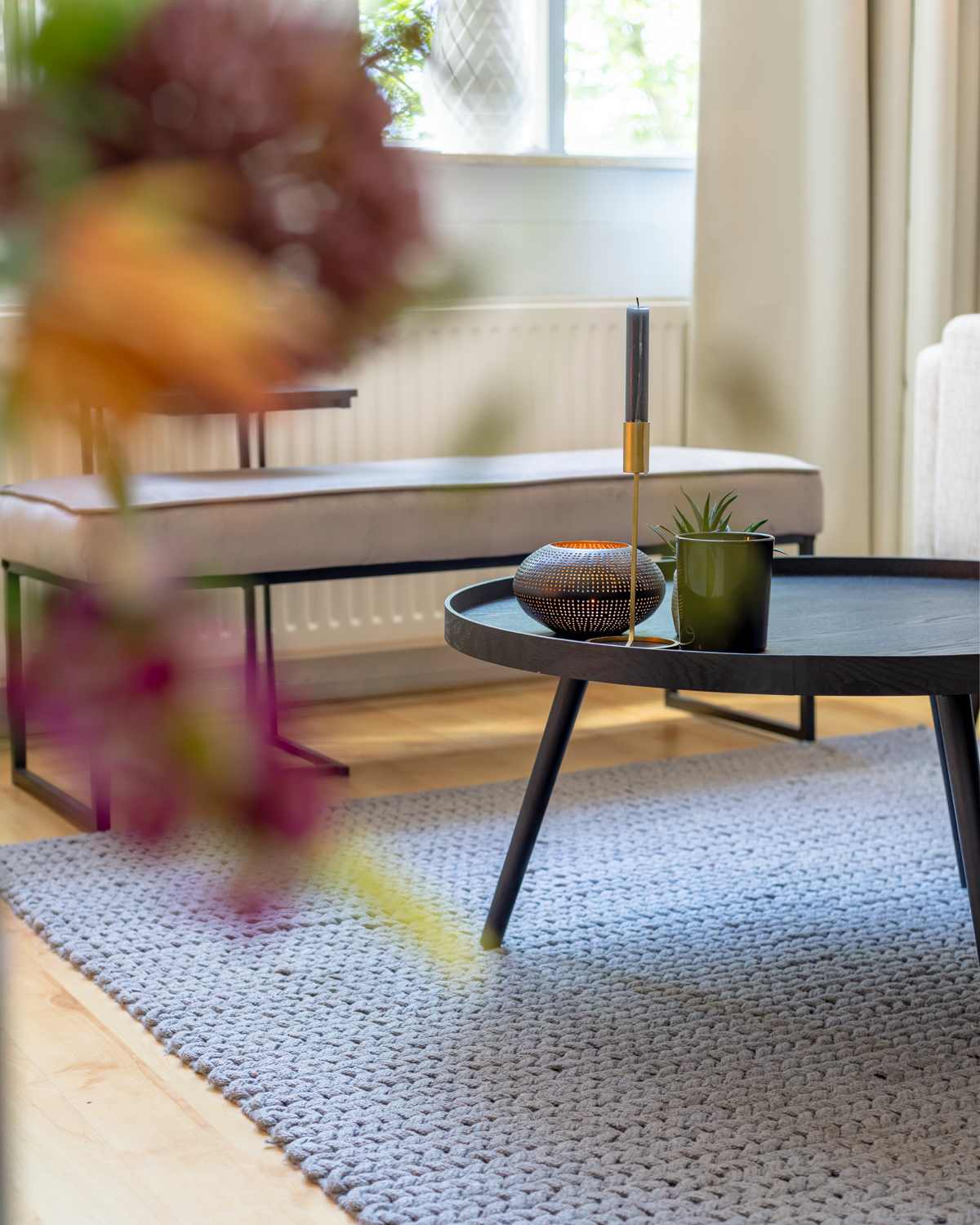 Thuis bij Else - bijzettafel met accessoires